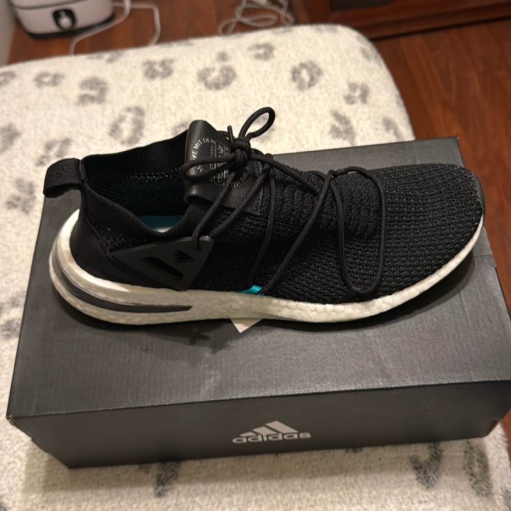 Adidas Arkyn PK semi  used great condition